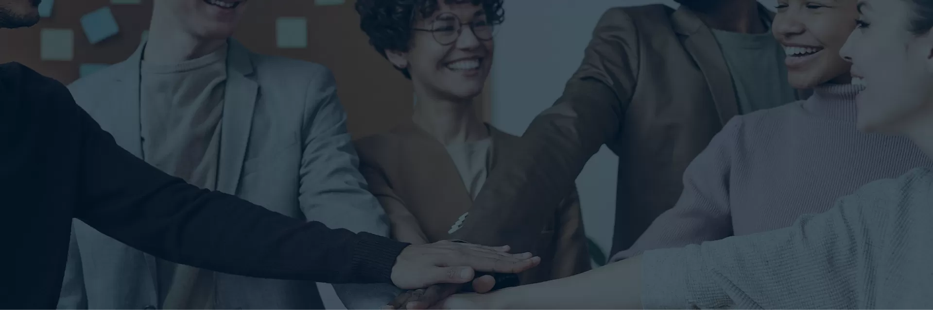 Ein Angebot bekommen?
Nehmen Sie jetzt Kontakt mit dem Jahrhundert auf!