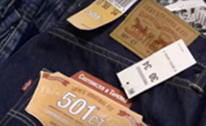 Einzel händler testen RFID-fähige automat isierte Checkout-Lösungen